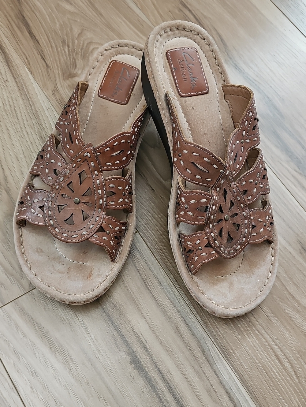 Clarks Tan Brown Leather Cutout Slip-On Mules